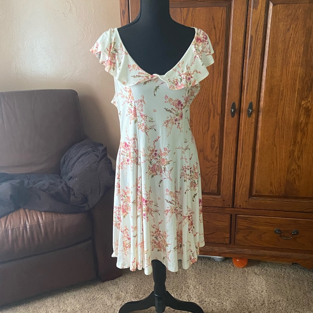 NWT Alya Floral Dress